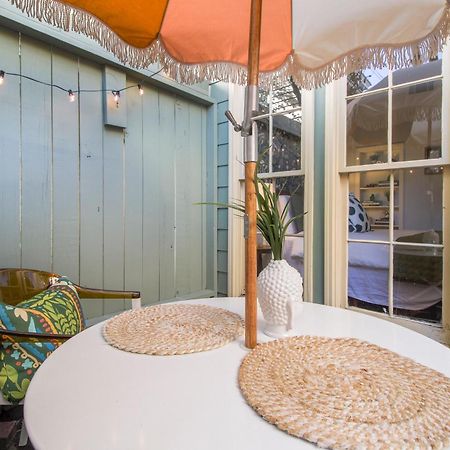 Private Patio Retreat In Charming Downtown Apartment Savannah Exterior photo